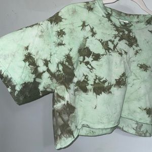 cropped tie-dye shirt!